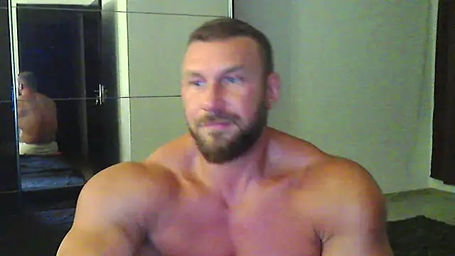 Snapshot of muscularkevin chatting on July 2026 06:12:01 PM muscularkevin online show from July 2026 06:12:01 PM