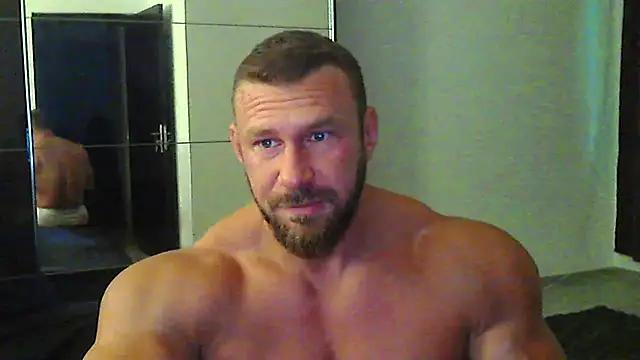 Snapshot of muscularkevin chatting on July 2026 03:33:02 AM muscularkevin online show from July 2026 03:33:02 AM