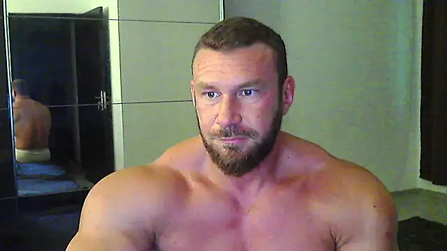 Snapshot of muscularkevin chatting on July 2026 03:21:01 AM muscularkevin online show from July 2026 03:21:01 AM