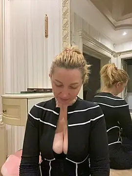 Amazoniiaa online show from January 2025 02:31:02 PM