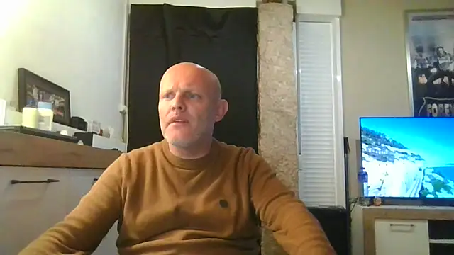 Snapshot of davigochi77bcn chatting on November 2025 07:02:02 PM davigochi77bcn online show from November 2025 07:02:02 PM