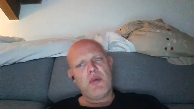 davigochi77bcn online show from December 2025 08:38:02 PM