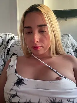 Irisweet  online show from February 2025 10:25:01 PM