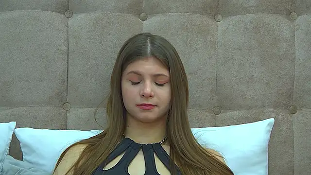 AudreyBarlow online show from February 2025 12:37:02 PM