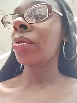 Jasmine FullsShine online show from November 2025 06:29:01 PM