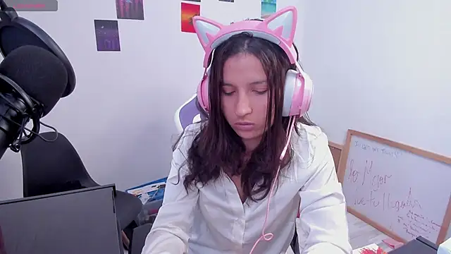 Snapshot of Cositarica_ chatting on February 2026 02:04:02 PM Cositarica online show from February 2026 02:04:02 PM