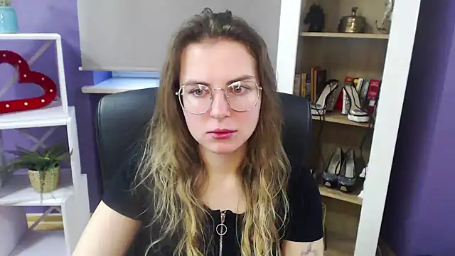 Zoey Erotic online show from January 2025 08:40:02 AM