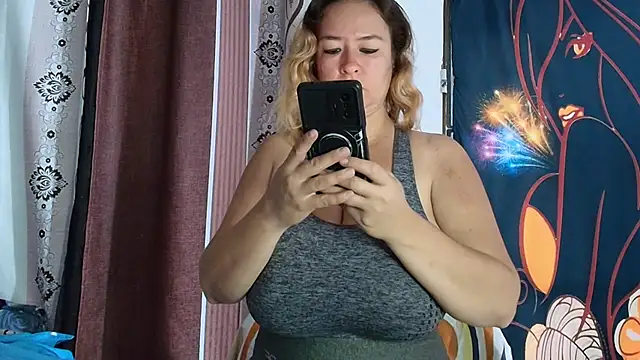 Snapshot of brenlissy89 chatting on February 2026 01:37:02 PM brenlissy89 online show from February 2026 01:37:02 PM