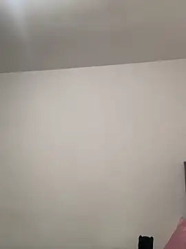 Snapshot of Kataliina chatting on February 2025 10:43:02 PM Kataliina online show from February 2025 10:43:02 PM