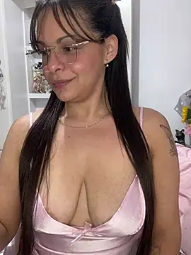 Snapshot of Kataliina chatting on March 2025 05:21:02 AM Kataliina online show from March 2025 05:21:02 AM