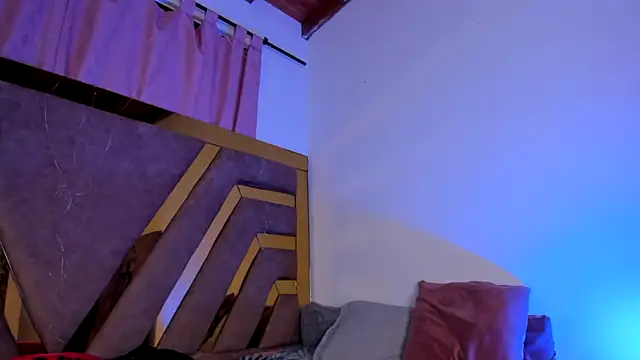 GiselReyes online show from January 2025 05:05:01 AM