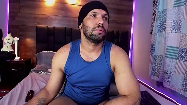 Snapshot of anthonylatynxd chatting on February 2025 08:39:02 AM anthonylatynxd online show from February 2025 08:39:02 AM