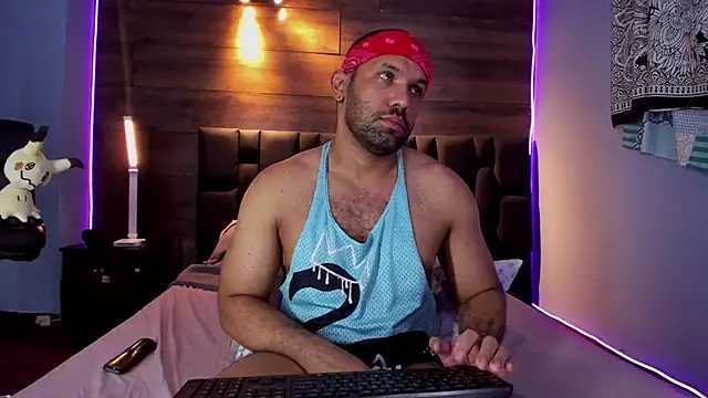 Snapshot of anthonylatynxd chatting on February 2025 11:41:02 PM anthonylatynxd online show from February 2025 11:41:02 PM