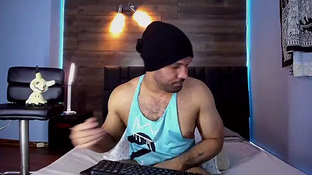 Snapshot of anthonylatynxd chatting on March 2025 11:58:02 PM anthonylatynxd online show from March 2025 11:58:02 PM