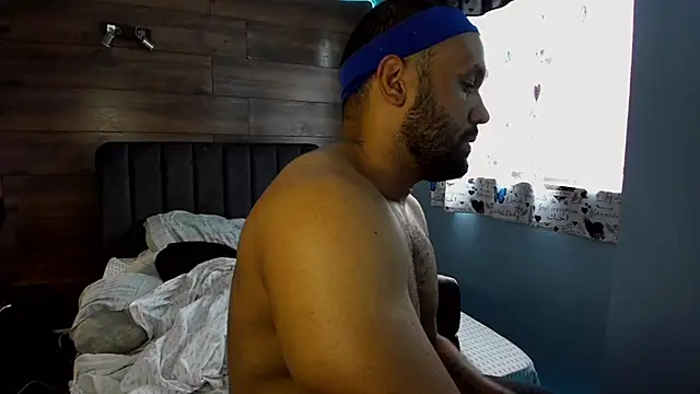 anthonylatynxd online show from April 2026 04:11:02 PM