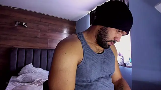 anthonylatynxd online show from April 2026 03:37:02 PM