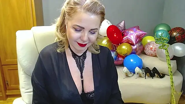 Cute sun online show from December 2024 10:51:01 PM