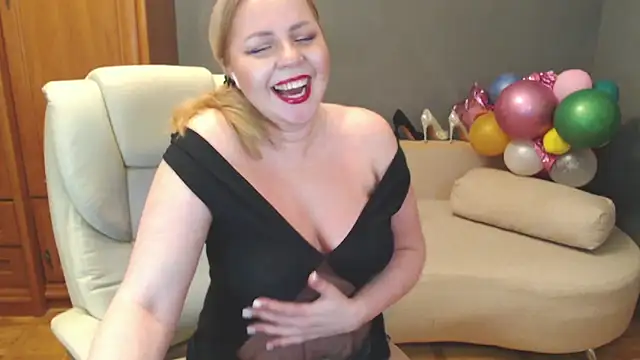 Cute sun online show from March 2025 09:05:02 PM