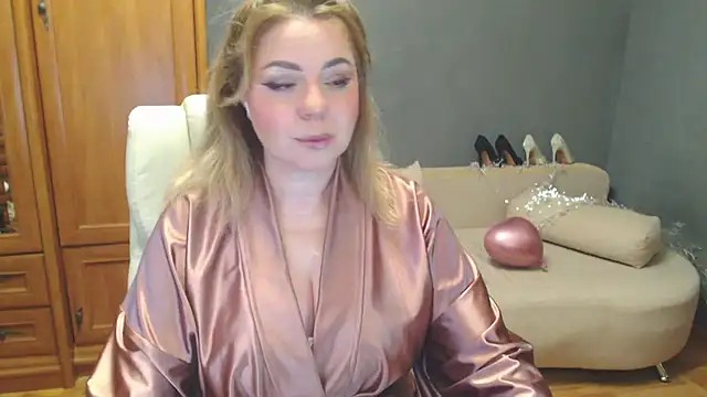 Snapshot of Cute_sun chatting on May 2026 06:13:02 PM Cute sun online show from May 2026 06:13:02 PM