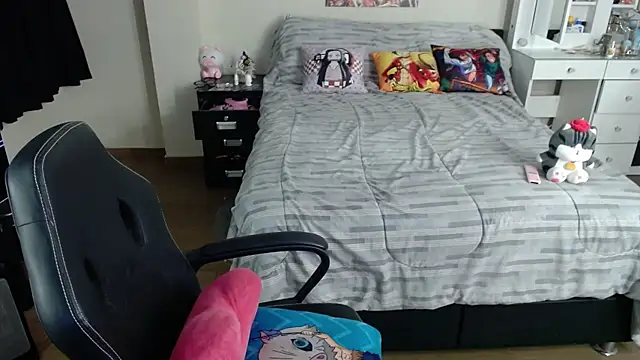 kittykat18x online show from October 2025 02:58:02 AM