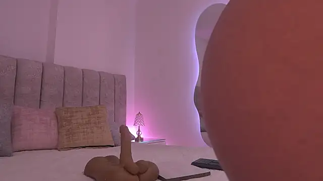 violeta aroca online show from November 2025 03:09:02 AM