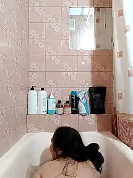 Zulfiya Bruce online show from March 2025 11:17:01 AM