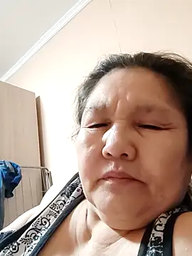 Zulfiya Bruce online show from March 2025 06:36:01 PM