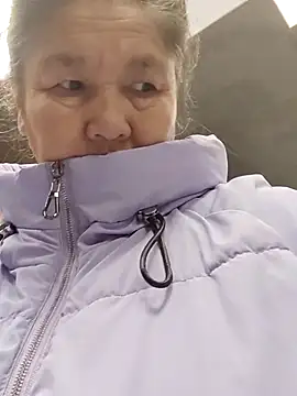 Zulfiya Bruce online show from October 2025 07:14:02 PM