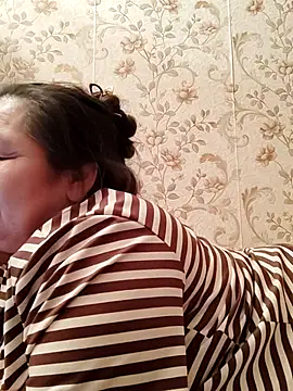 Zulfiya Bruce online show from April 2026 05:54:02 PM