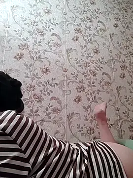 Zulfiya Bruce online show from April 2026 05:17:01 PM