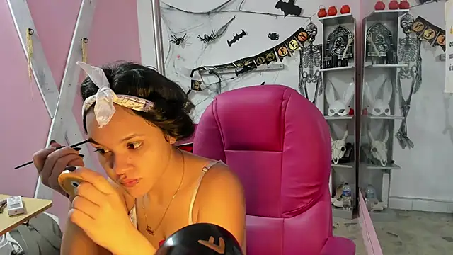 CAMILA--REY online show from October 2025 09:52:01 PM