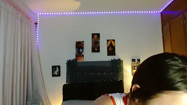 3littleschoolteens online show from November 2025 05:45:02 AM