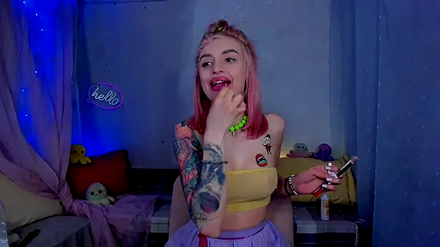 LickLizzy online show from March 2025 05:06:02 AM