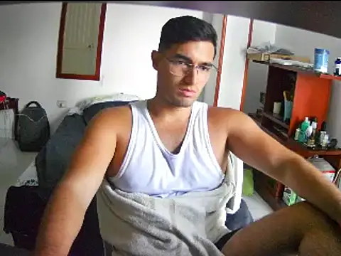 lechero226 online show from December 2024 10:32:01 PM