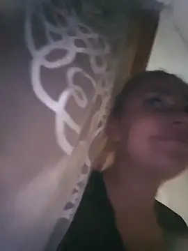 Keli Jessi online show from September 2025 05:07:01 PM