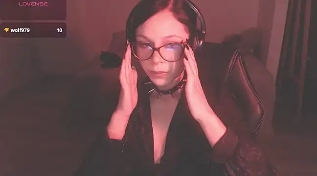 Snapshot of modjo_ chatting on December 2024 03:02:02 AM modjo online show from December 2024 03:02:02 AM