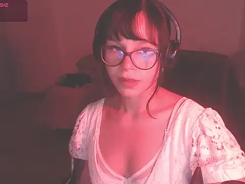 Snapshot of modjo_ chatting on January 2025 06:24:02 AM modjo online show from January 2025 06:24:02 AM