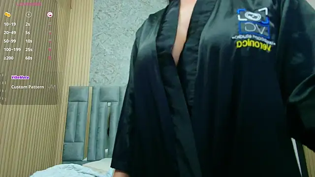 veronicaroose  online show from September 2025 12:54:02 PM