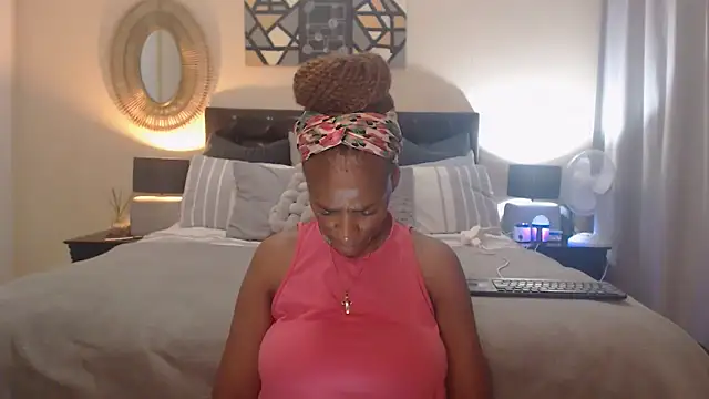 Snapshot of Creamyass22 chatting on January 2025 05:32:01 PM Creamyass22 online show from January 2025 05:32:01 PM