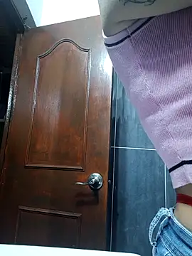 LunaZambrano online show from February 2026 03:21:02 AM