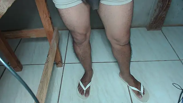 Snapshot of jegue_moreno chatting on December 2024 02:55:01 PM jegue moreno online show from December 2024 02:55:01 PM