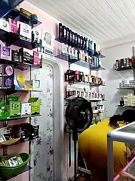 keilymadam online show from December 2025 01:53:01 PM