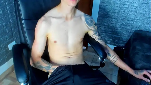 Dmtry6 online show from September 2025 02:39:02 PM