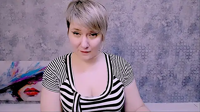 Djullia online show from February 2025 03:31:02 PM