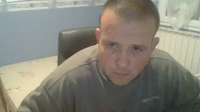 manubm03 online show from October 2025 06:26:02 PM