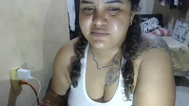 SEXY SENSUALSARA online show from May 2026 05:02:02 AM