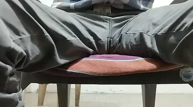 manan28 online show from December 2024 01:03:01 PM