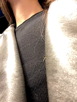 KrisMagnoly online show from September 2025 04:29:02 PM