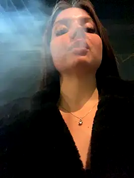 KrisMagnoly online show from October 2025 04:46:01 PM