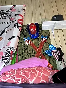 davisdesiresxh online show from February 2025 04:21:01 PM